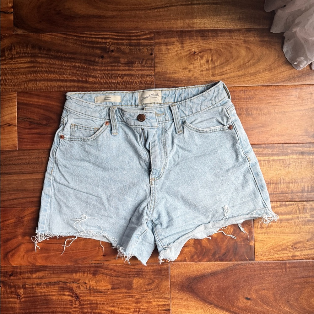 Denim Shorts Distressed Cut-Off